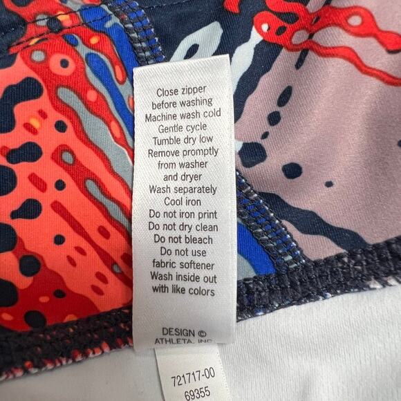 Athleta Lava Sonar Capri Leggings SIZE S Multicolor Cropped Yoga Pants - Picture 12 of 12